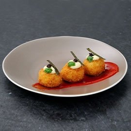 Chorizo Daging Lembu dan Kroket Keju Manchego dengan Mayo Gochujang-Tom Yam Chorizo Daging Lembu dan Kroket Keju Manchego dengan Mayo Gochujang-Tom Yam