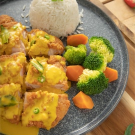 Crispy Chicken with Salted Egg Buttermilk Sauce Crispy Chicken with Salted Egg Buttermilk Sauce