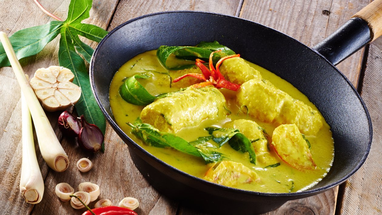 Masak Lemak Ayam Salai Gulung dengan Pucuk Ubi Ala Knorr – - Resipi