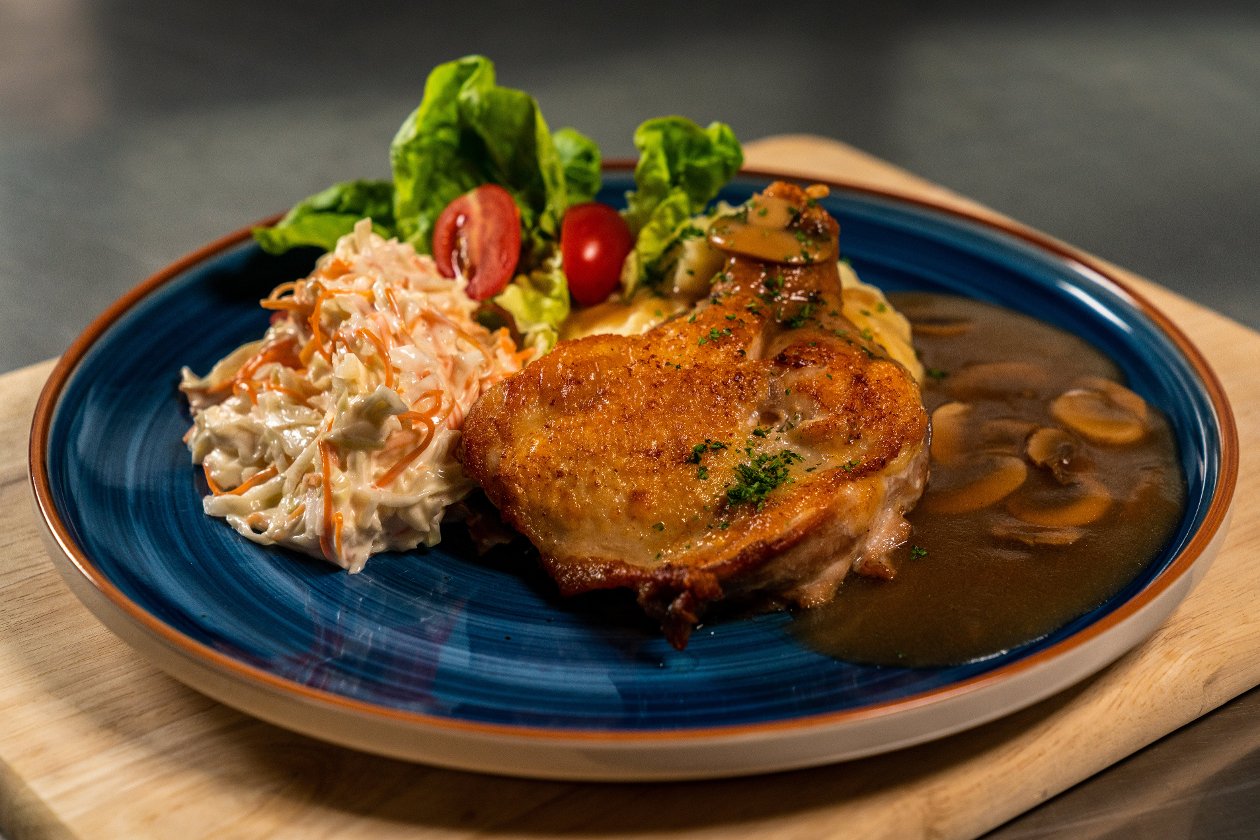 Chicken Chop: Satu Nikmat Makanan Malaysia yang Sedap