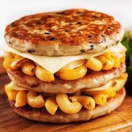 Burger Makaroni & Keju Burger Makaroni & Keju