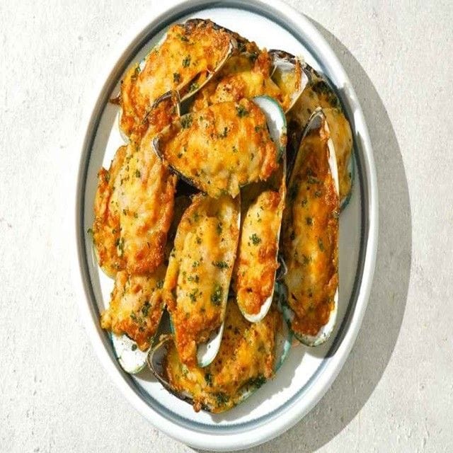 Cheese Baked Mussels ala Viet Cheese Baked Mussels ala Viet