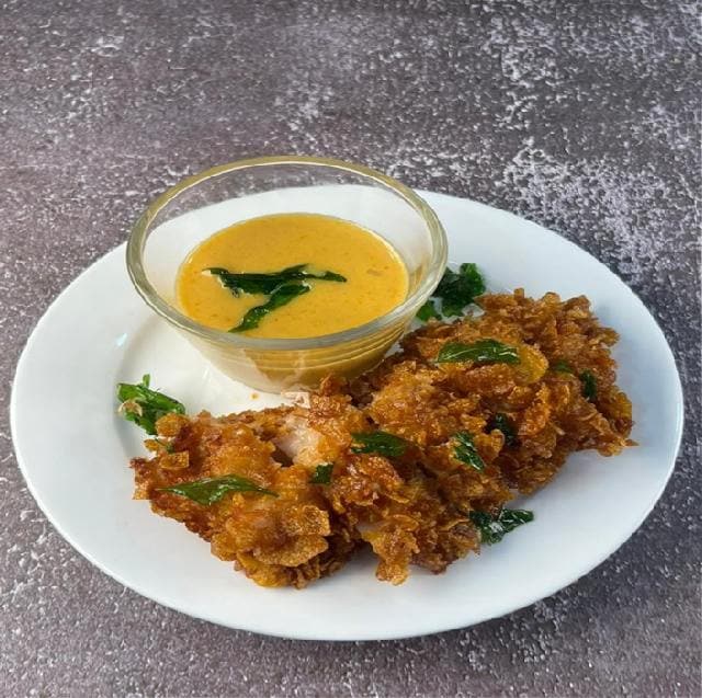 Cornflakes Crush Chicken Chop with Curry Buttermilk Sauce Cornflakes Crush Chicken Chop with Curry Buttermilk Sauce