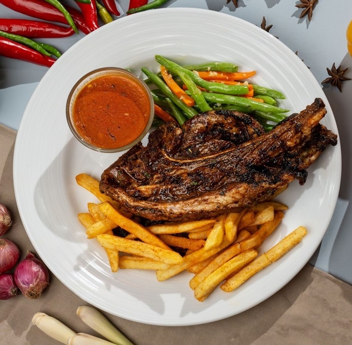 Cumin Lamb Shoulder with Smoked Curry Sauce Cumin Lamb Shoulder with Smoked Curry Sauce