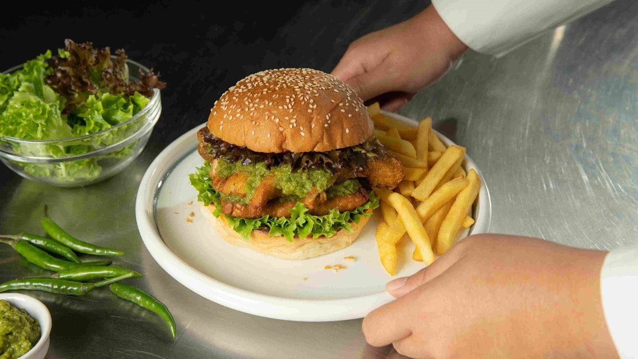 Spicy Green Chilli Burger with “Ayam Kepuk” – - Recipe