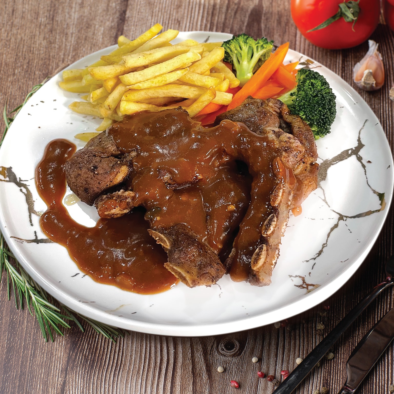 Salsa Demi Glace Sauce served on Lamb Chop Salsa Demi Glace Sauce served on Lamb Chop