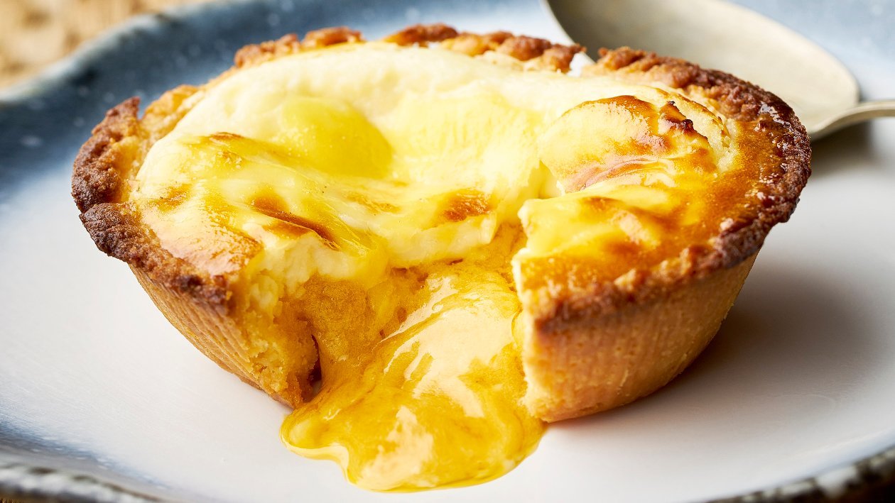 Salted Egg Lava Cheese Tart – - Recipe