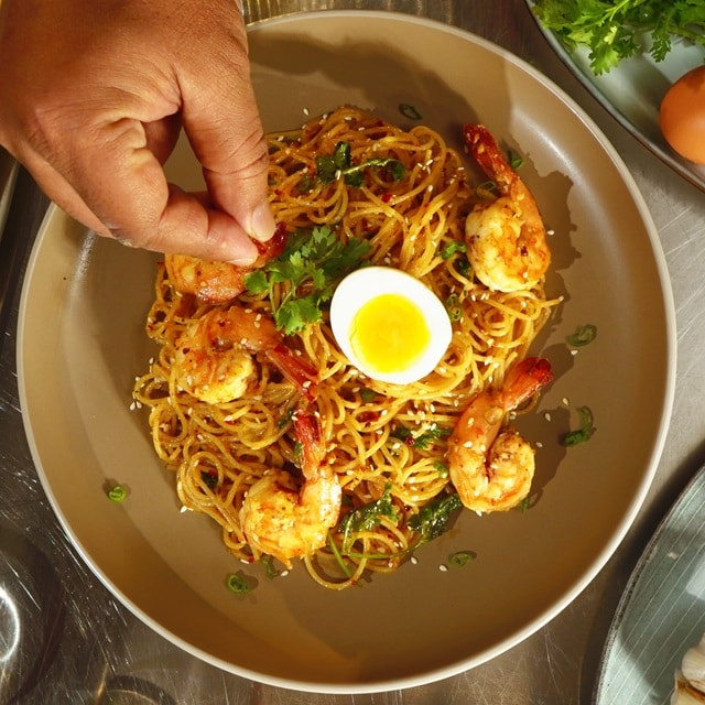 Spicy Garlic Shrimp Pasta
