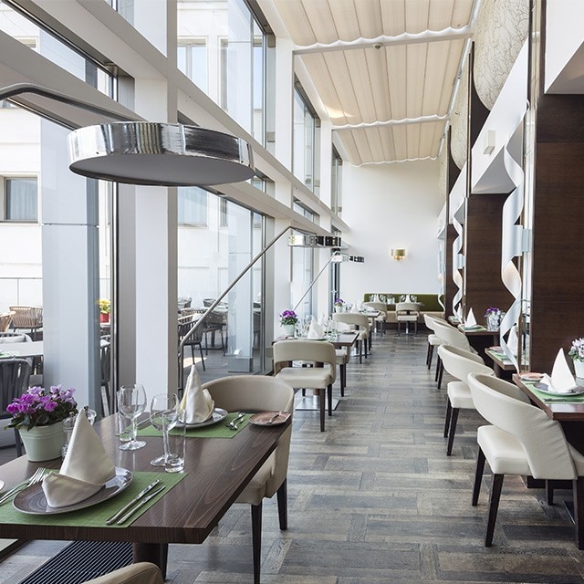 Tips and Tricks to Use Small Spaces