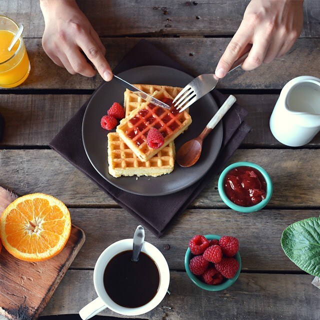 Ads in Your Food Outlet Through Instagram!