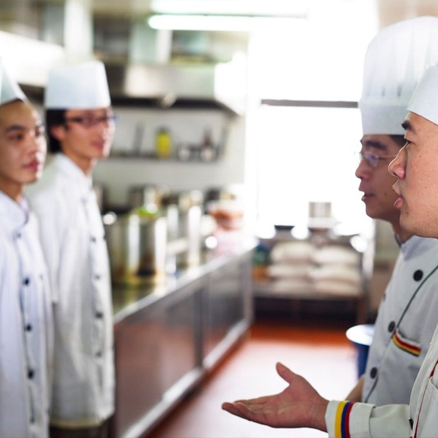 Minimise Damage During Food Poisoning Outbreak
