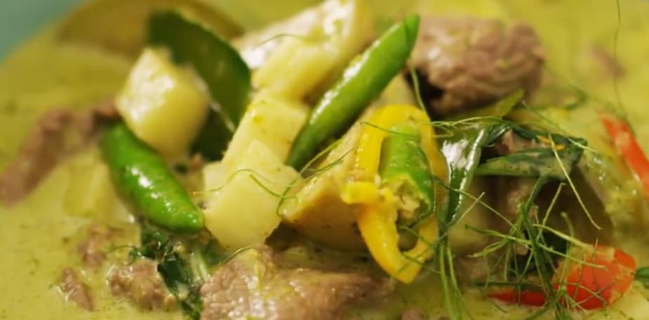 Kari Hijau dengan Daging Lembu
