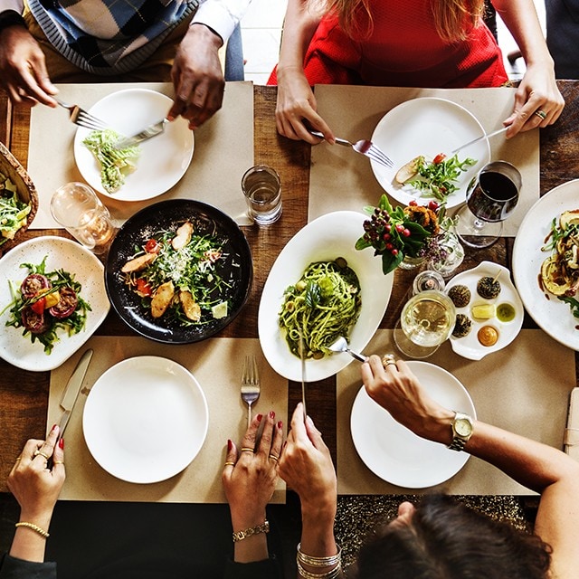 Hos Perayaan Yang Hebat