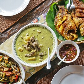 Hidangan tempatan asli Hidangan tempatan asli